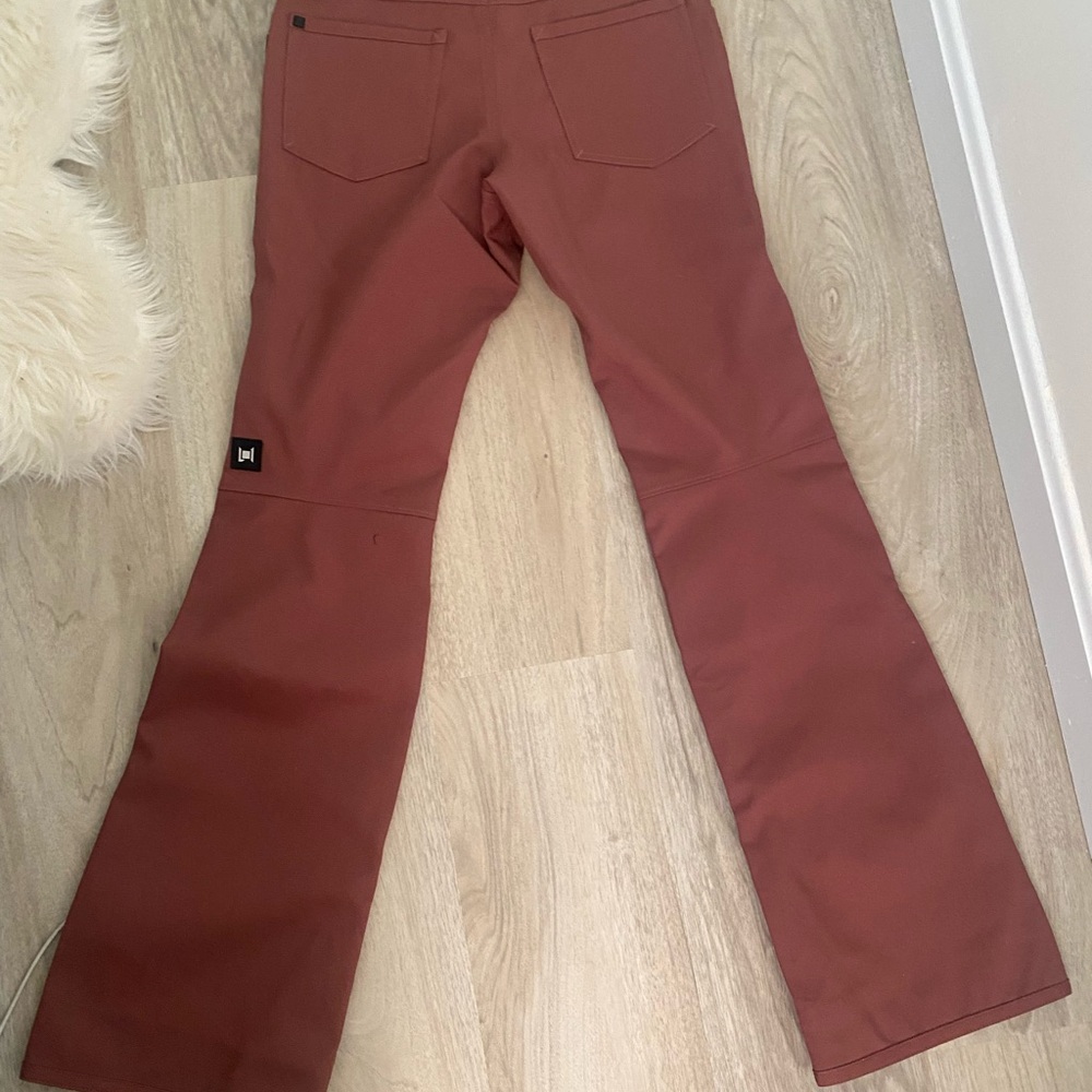 Women's Flare Ski Snowboard Pants  Pants Rust Rose Skinny Fit Waterproof XS NWT